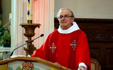 Michel Bouchard, curé de la paroisse Sainte-Rose-de-Lima à Laval