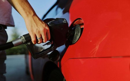 20 choses à ne pas faire en faisant le plein d’essence