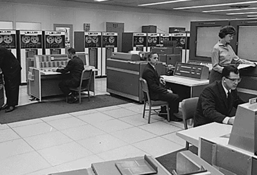 Évolution des ordinateurs de 1981 à 2025