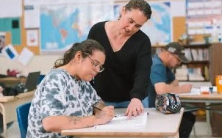 Comment obtenir un DES (Diplôme d'études secondaires) du Québec pour adultes avec des guides imprimés qui sont vendus aux élèves ?